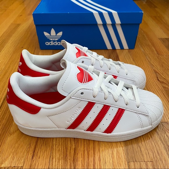 Adidas Superstar Heart Women’s Sneakers - Picture 4 of 8